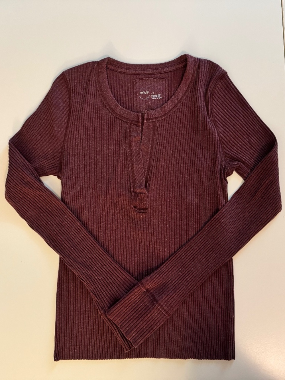 Aerie Ribbed Red Long Sleeve Henley Style T Shirt Top Super Soft Stretchy